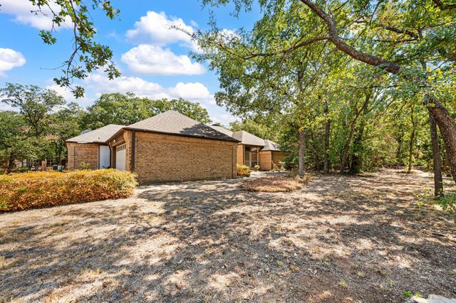 1653 creekside Drive, Southlake, TX 76092