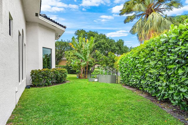 3633 Carlton Place, Boca Raton, FL 33496