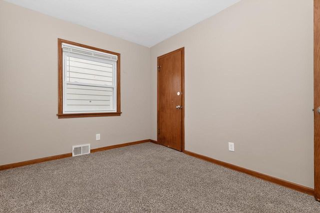 4806 W Hampton AVENUE, Milwaukee, WI 53218