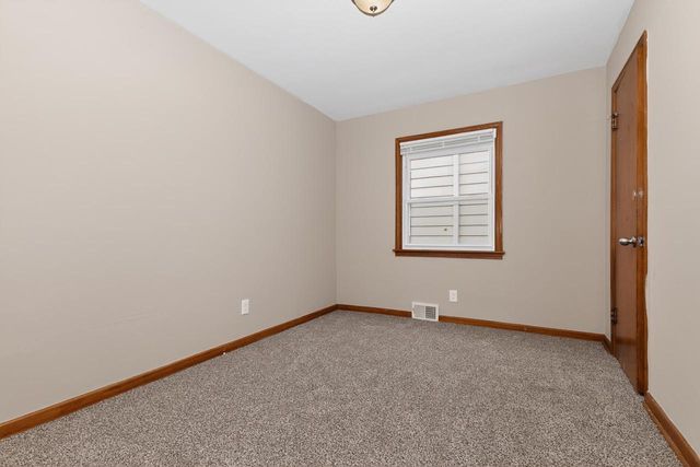 4806 W Hampton AVENUE, Milwaukee, WI 53218
