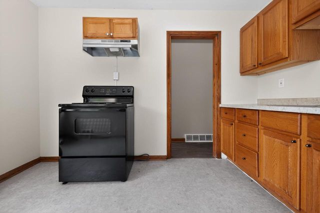 4806 W Hampton AVENUE, Milwaukee, WI 53218