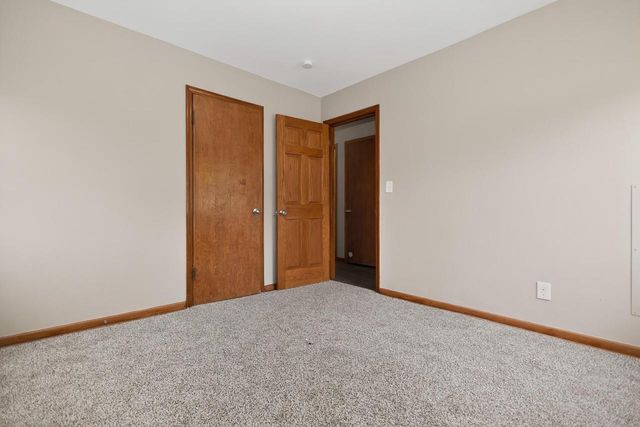 4806 W Hampton AVENUE, Milwaukee, WI 53218
