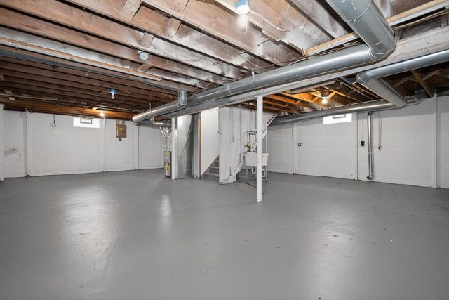 4806 W Hampton AVENUE, Milwaukee, WI 53218