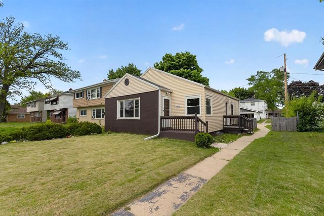 4806 W Hampton AVENUE, Milwaukee, WI 53218