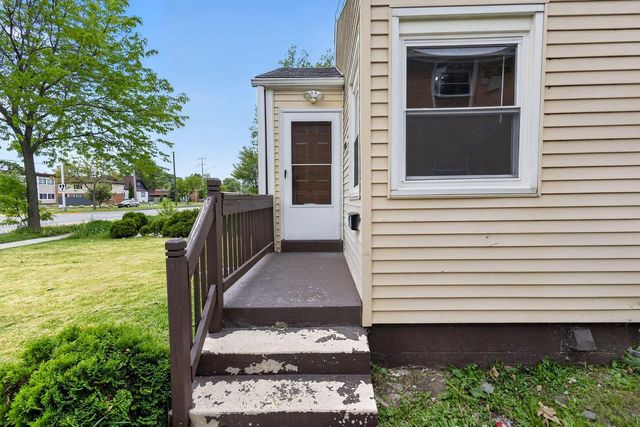4806 W Hampton AVENUE, Milwaukee, WI 53218
