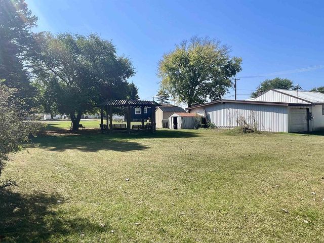 1207 21st Street, Brodhead, WI 53520