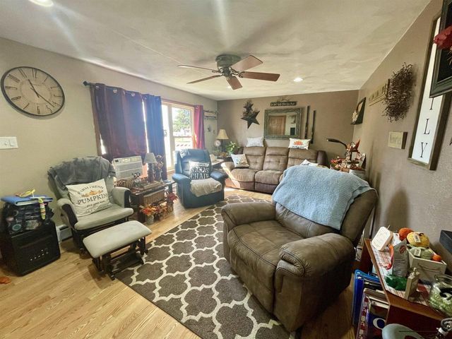 1207 21st Street, Brodhead, WI 53520