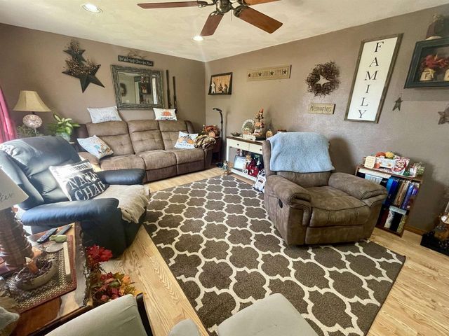 1207 21st Street, Brodhead, WI 53520