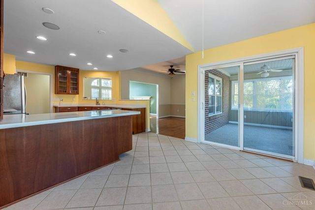 5075 Long Meadow Drive, Middletown, OH 45005