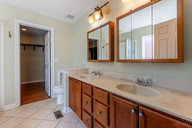 5075 Long Meadow Drive, Middletown, OH 45005