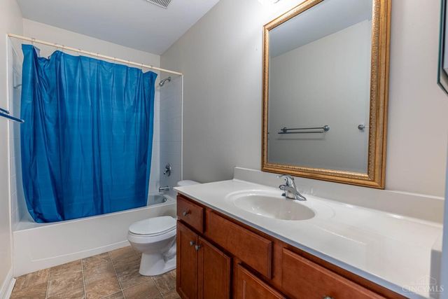 5075 Long Meadow Drive, Middletown, OH 45005