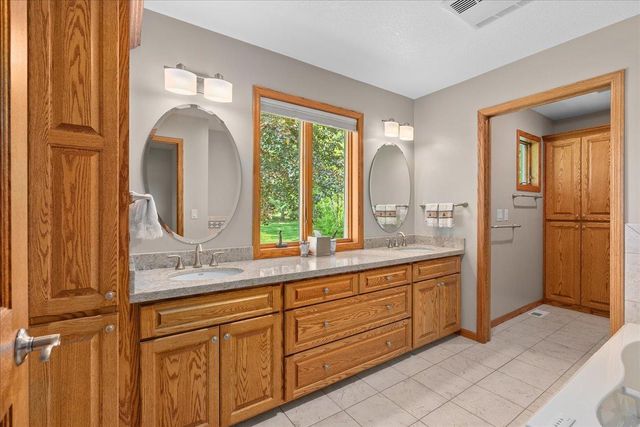 1792 95th Street, New Richmond, WI 54017