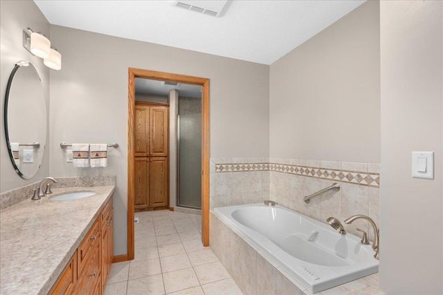 1792 95th Street, New Richmond, WI 54017