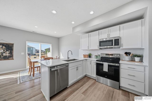 1039 Titan Drive, Hickman, NE 68372