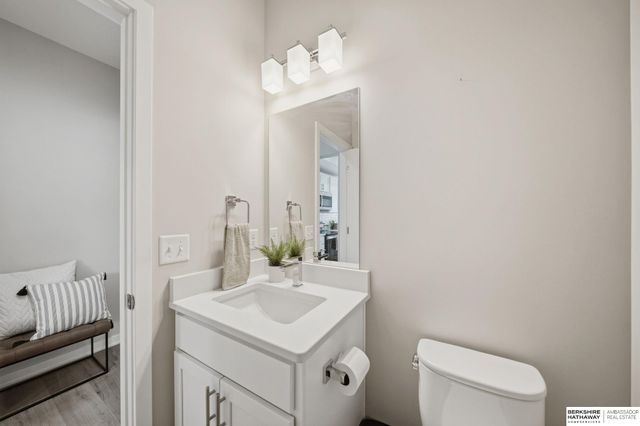 1039 Titan Drive, Hickman, NE 68372