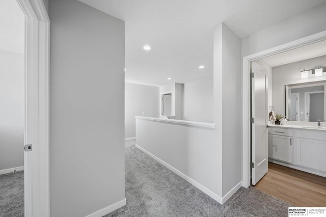 1039 Titan Drive, Hickman, NE 68372