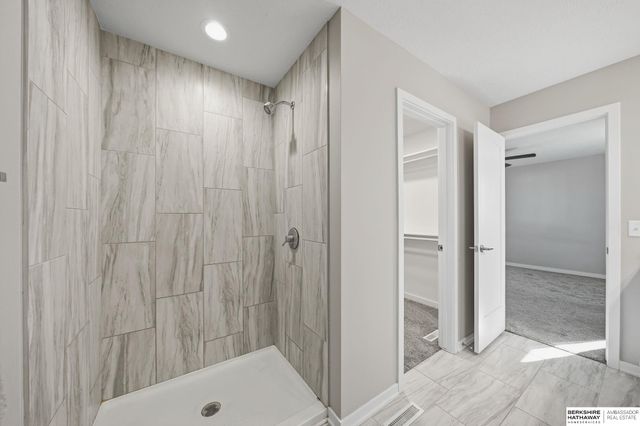 1039 Titan Drive, Hickman, NE 68372