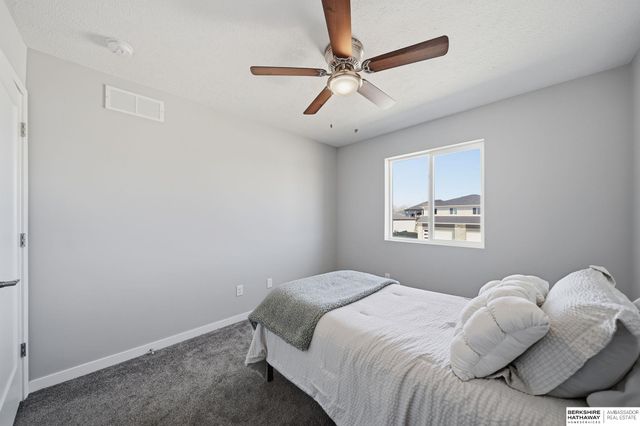 1039 Titan Drive, Hickman, NE 68372