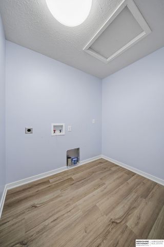 1039 Titan Drive, Hickman, NE 68372