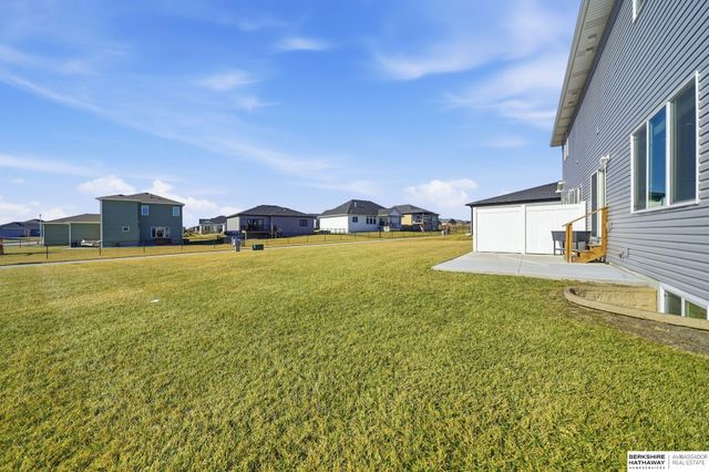 1039 Titan Drive, Hickman, NE 68372