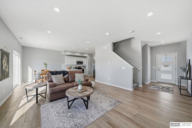 1039 Titan Drive, Hickman, NE 68372