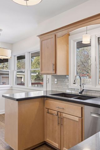 2079 Upper Saint Dennis Road, Saint Paul, MN 55116