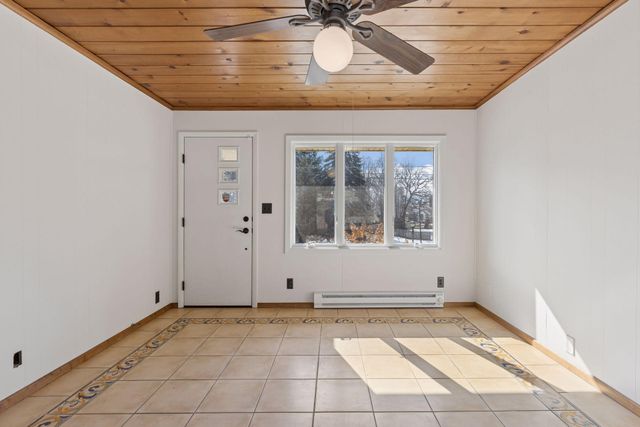 2079 Upper Saint Dennis Road, Saint Paul, MN 55116