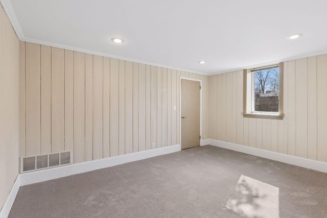 2079 Upper Saint Dennis Road, Saint Paul, MN 55116