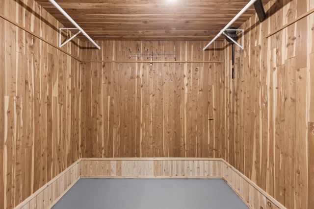 2079 Upper Saint Dennis Road, Saint Paul, MN 55116