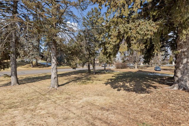 2079 Upper Saint Dennis Road, Saint Paul, MN 55116