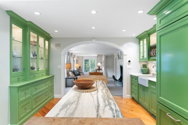 1182 1184 East Manchester Road, Manchester, VT 05255