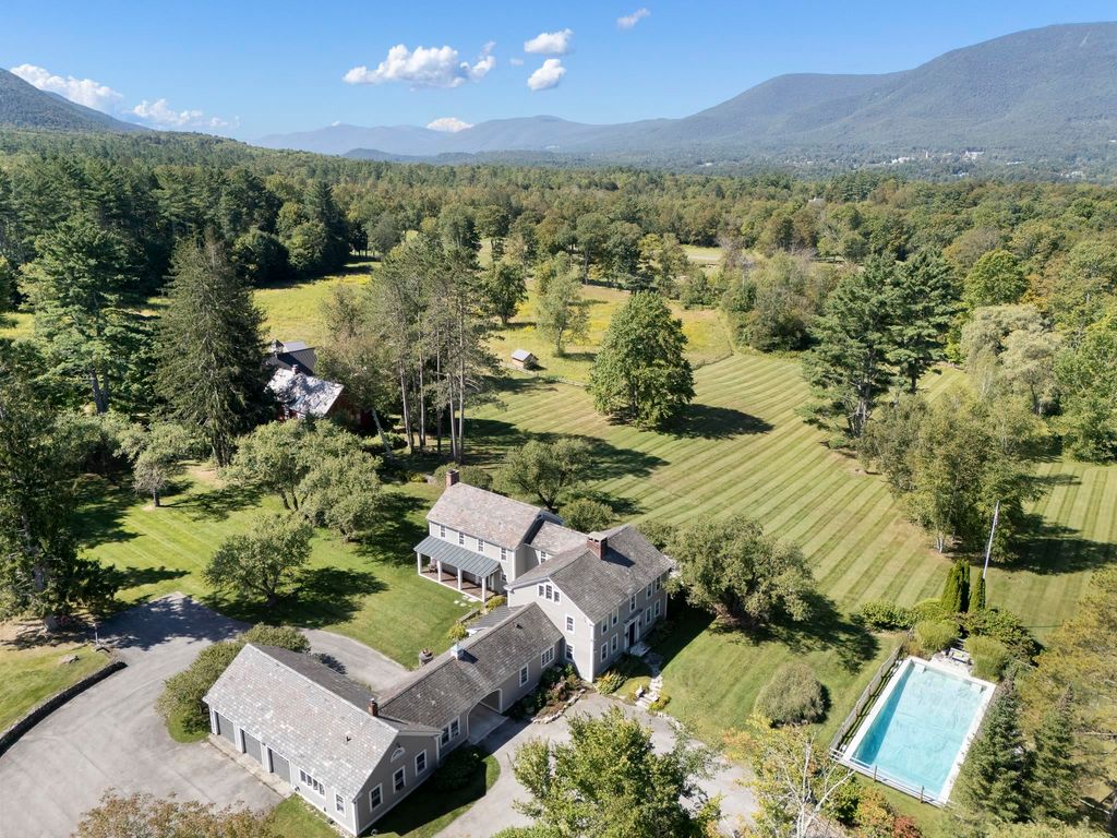 1182 1184 East Manchester Road, Manchester, VT 05255