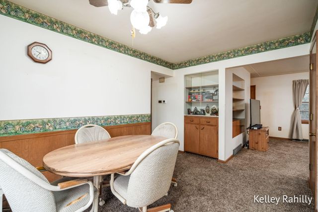 2762 100th Street SE, Caledonia, MI 49316