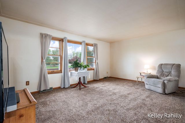 2762 100th Street SE, Caledonia, MI 49316