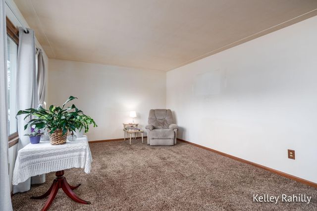 2762 100th Street SE, Caledonia, MI 49316