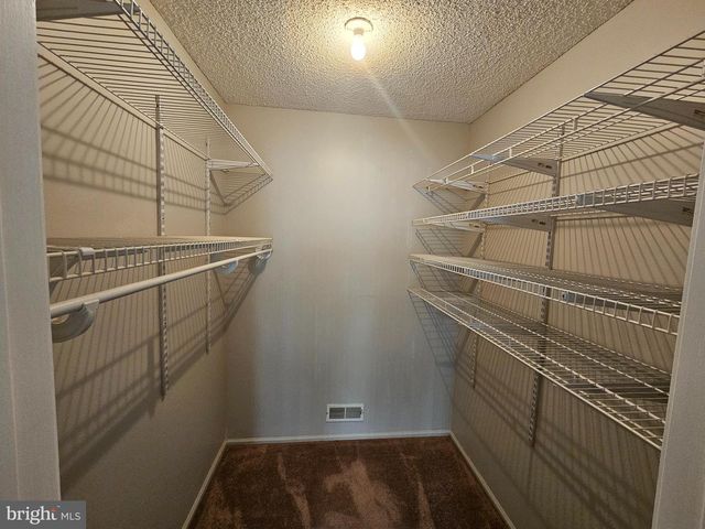 14 VERSAILLES CT, Trenton, NJ 08619