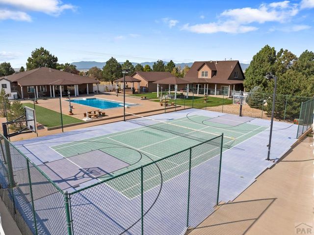 1180 S Oakleaf Dr, Pueblo West, CO 81007