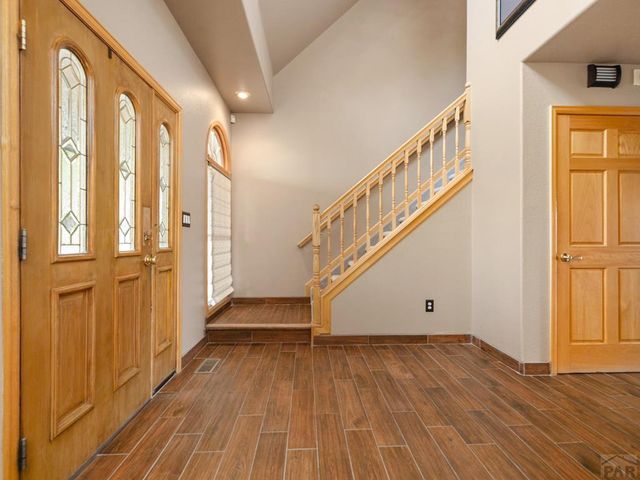 1180 S Oakleaf Dr, Pueblo West, CO 81007