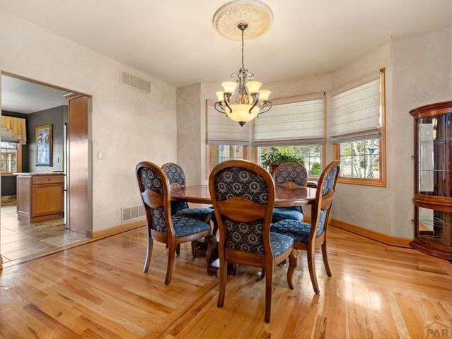 1180 S Oakleaf Dr, Pueblo West, CO 81007