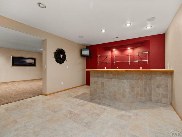 1180 S Oakleaf Dr, Pueblo West, CO 81007