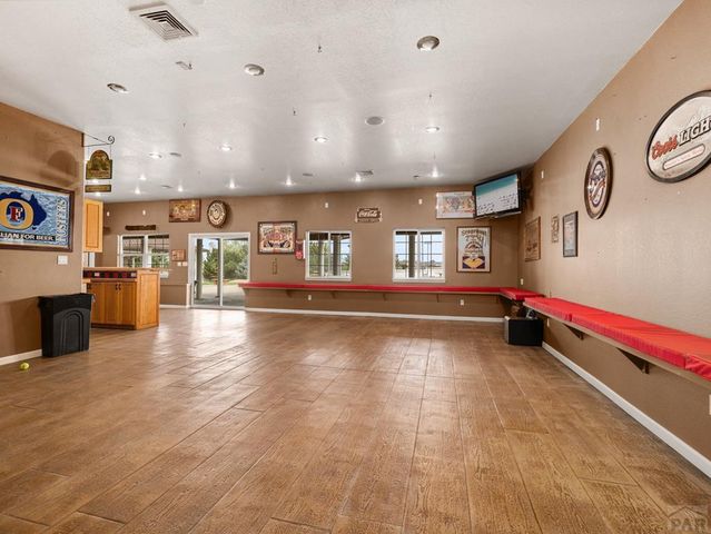 1180 S Oakleaf Dr, Pueblo West, CO 81007