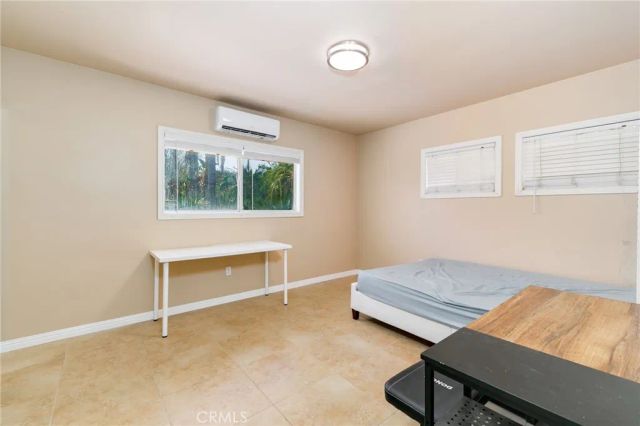 530 W C St, Colton, CA 92324