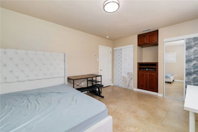 530 W C St, Colton, CA 92324
