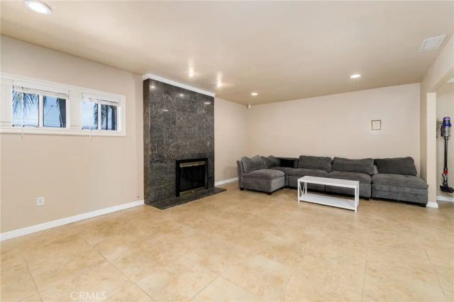 530 W C St, Colton, CA 92324