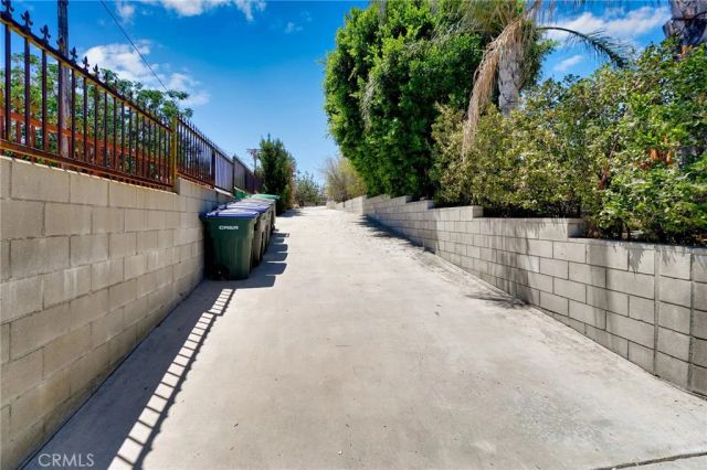 530 W C St, Colton, CA 92324