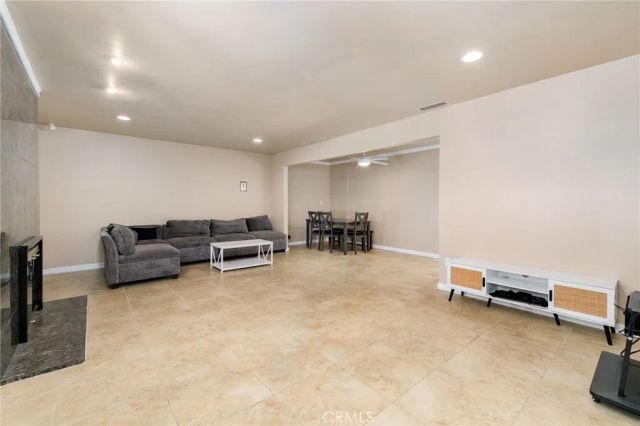 530 W C St, Colton, CA 92324