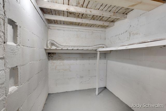 1407 Montgomery Avenue, Muskegon City, MI 49441