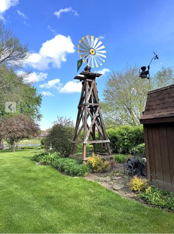 33925 N Fischer Drive, Ingleside, IL 60041