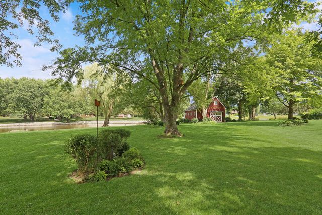 33925 N Fischer Drive, Ingleside, IL 60041