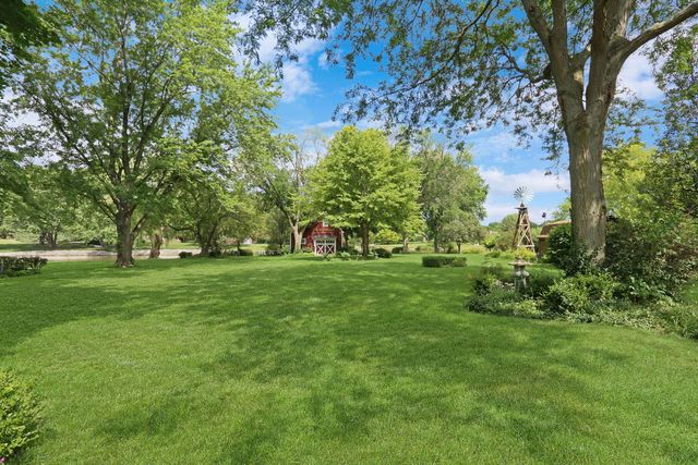 33925 N Fischer Drive, Ingleside, IL 60041
